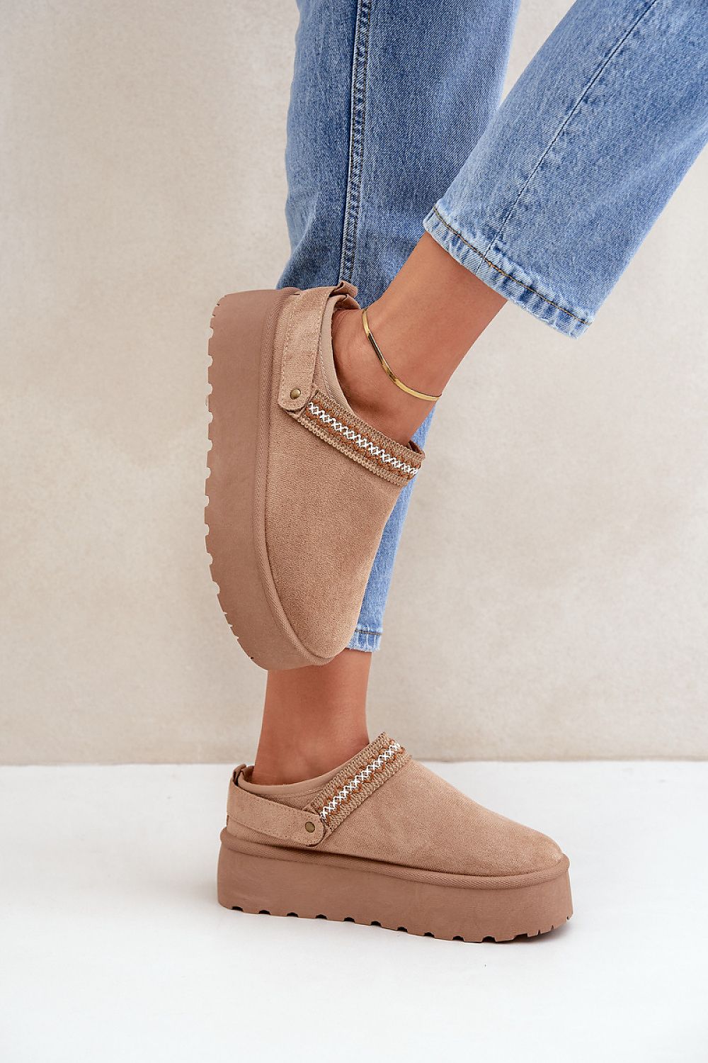 Snow boots model 204869