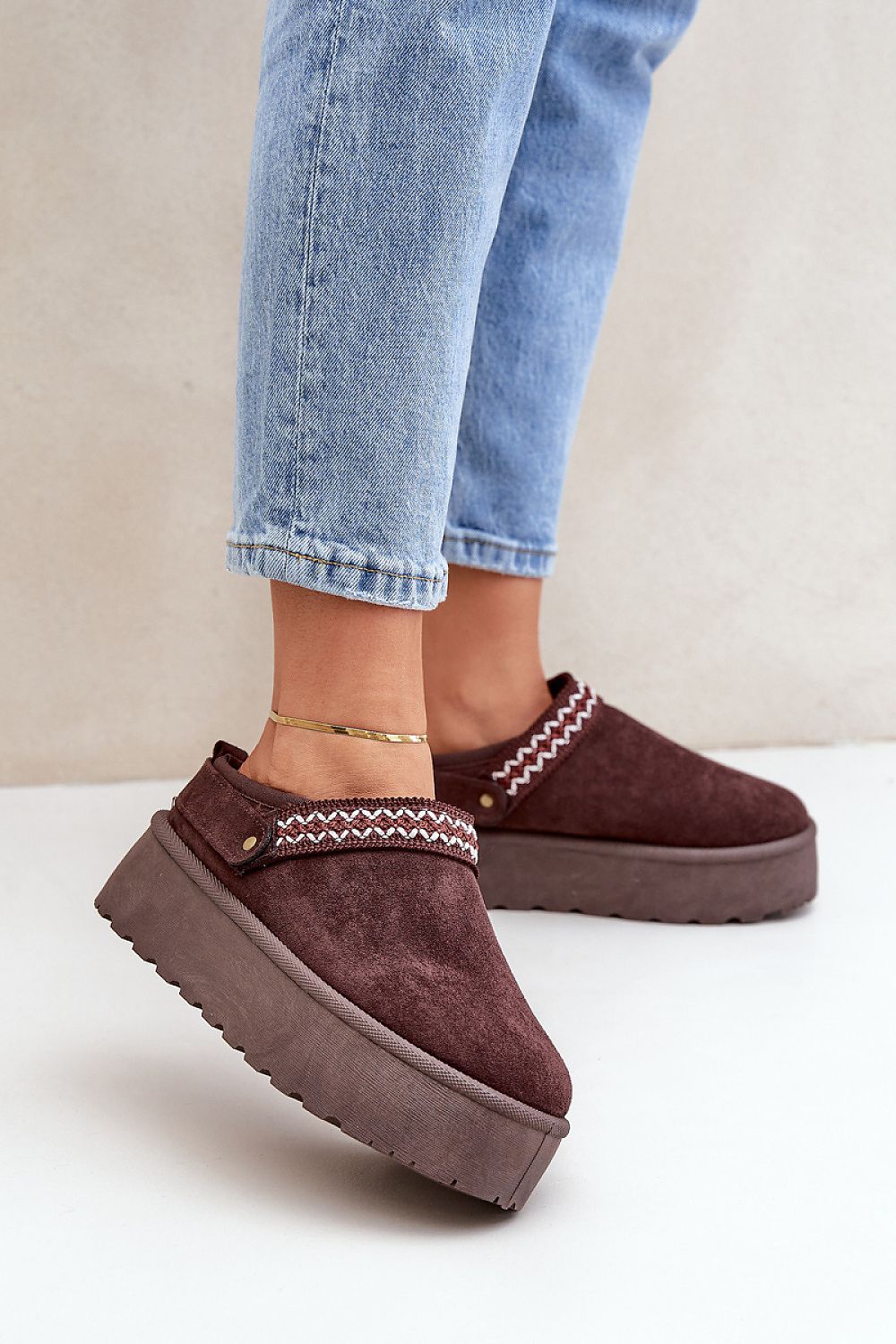 Snow boots model 204872