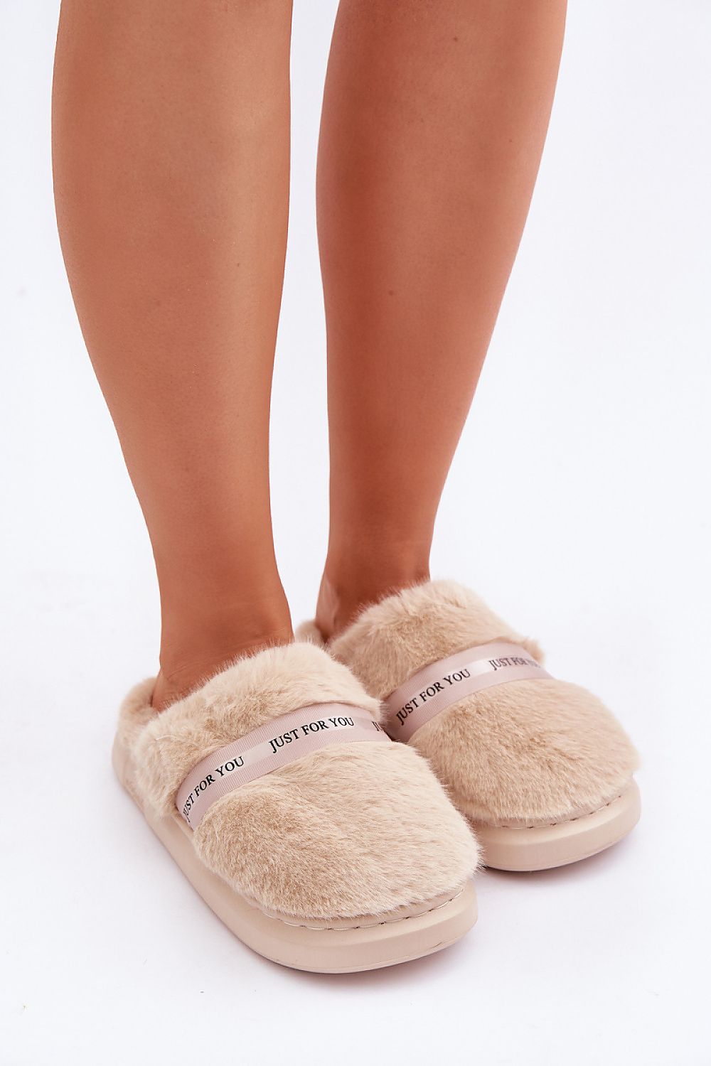 Slippers model 204933