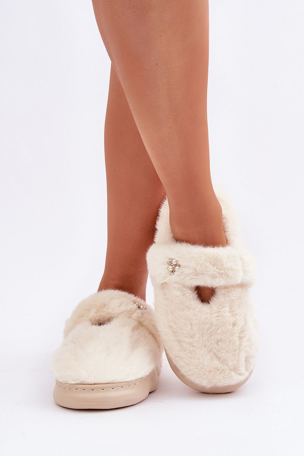 Slippers model 204948