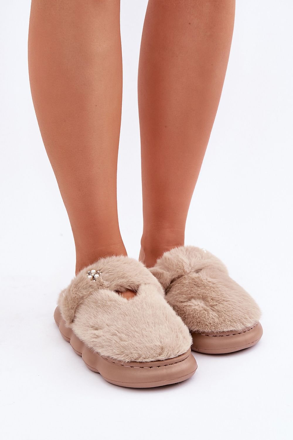 Slippers model 204949