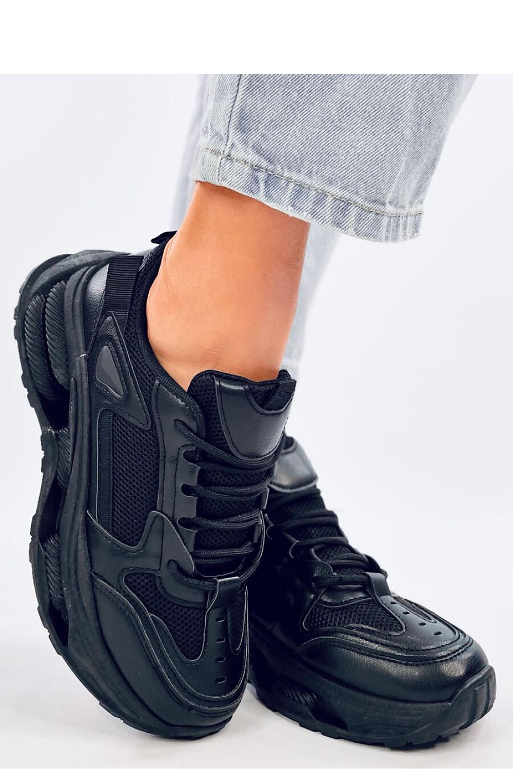 Sport Shoes model 205015