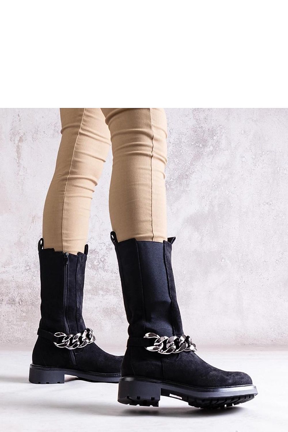 Heel boots model 205040