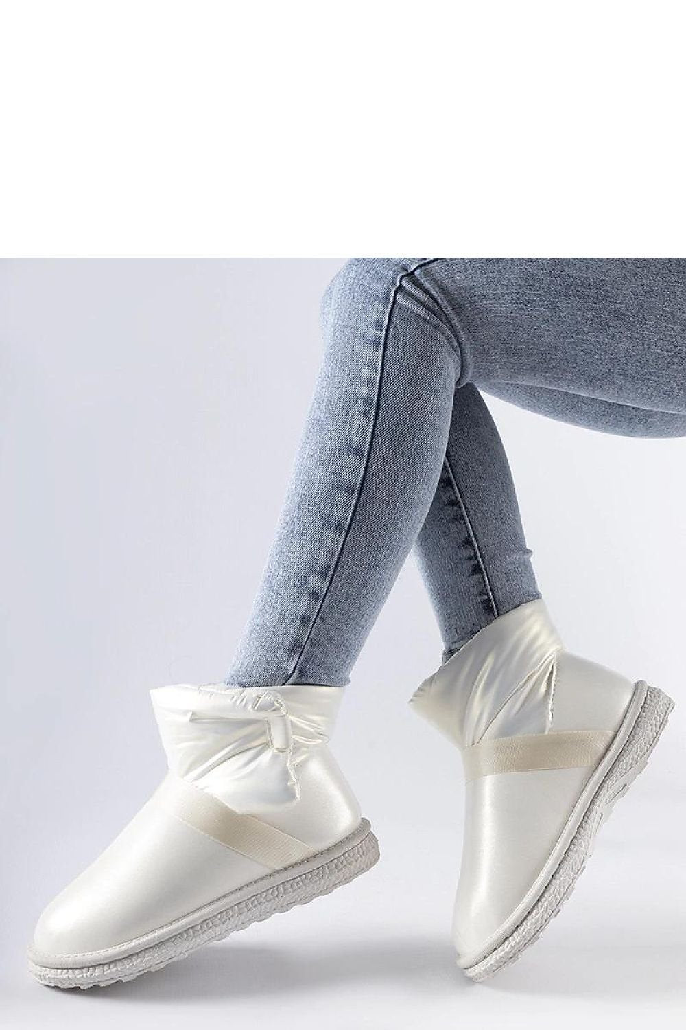 Snow boots model 205047