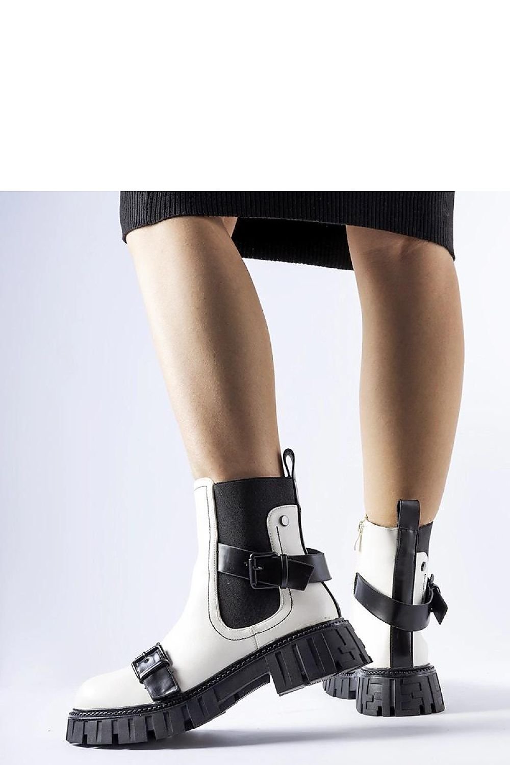 Boots model 205079