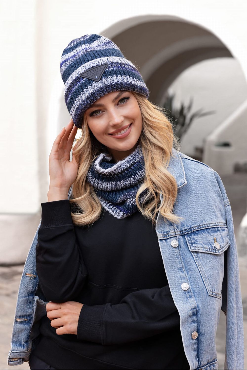 Cap model 205357