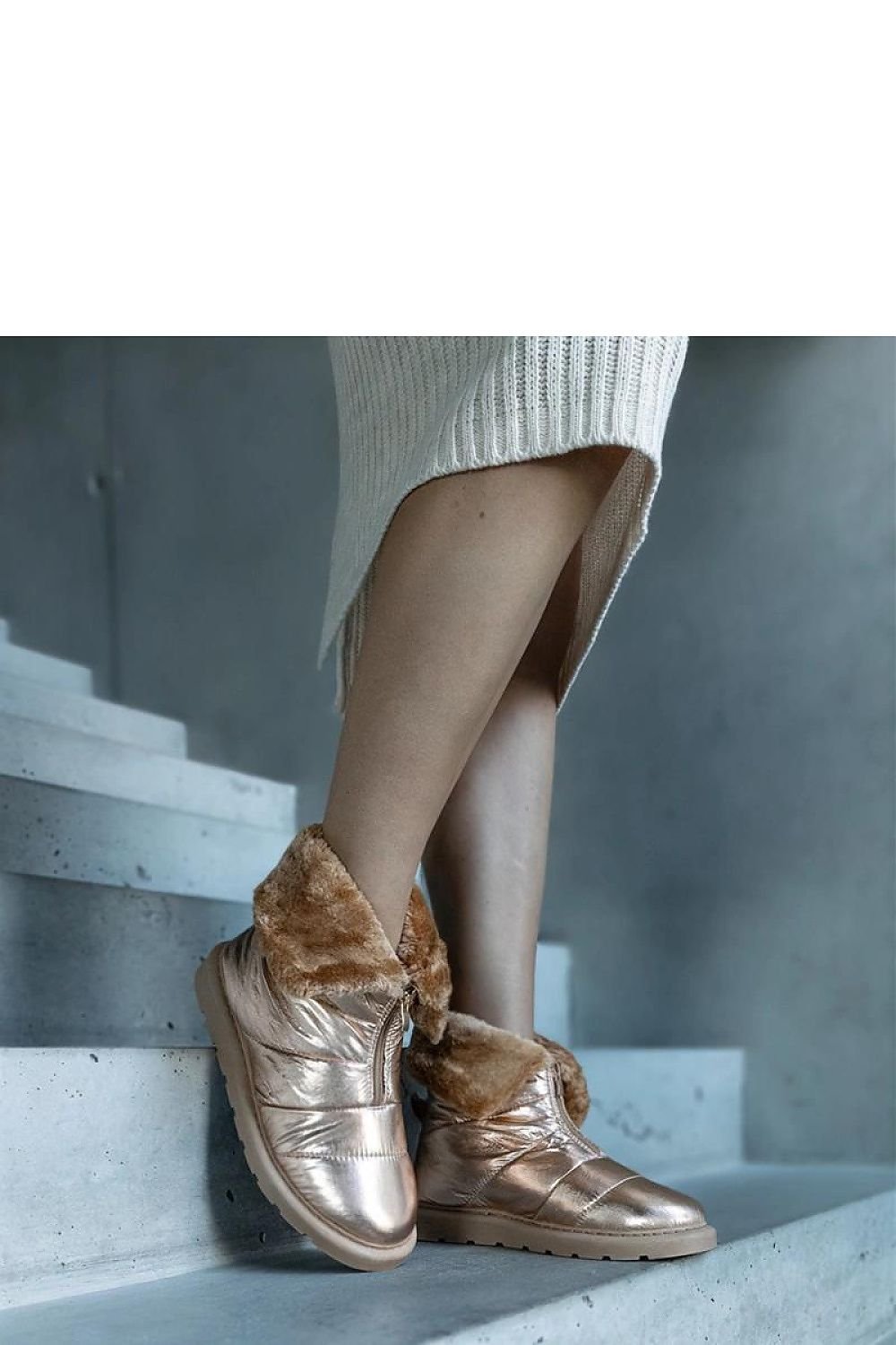 Snow boots model 205800