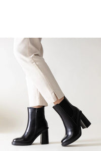 Heel boots model 205806