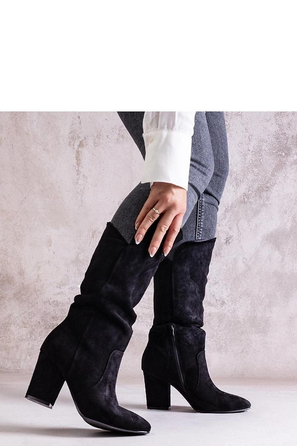 Thigh-Hight Boots model 205809