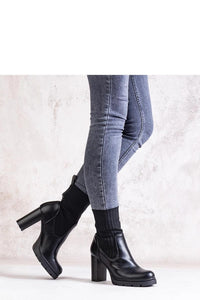 Heel boots model 205811