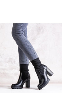 Heel boots model 205811