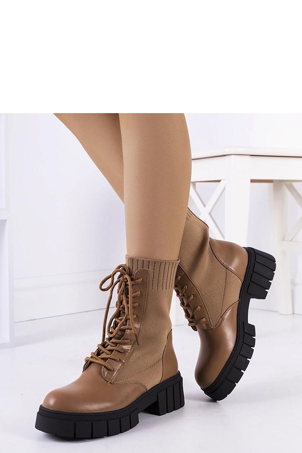 Boots model 205896