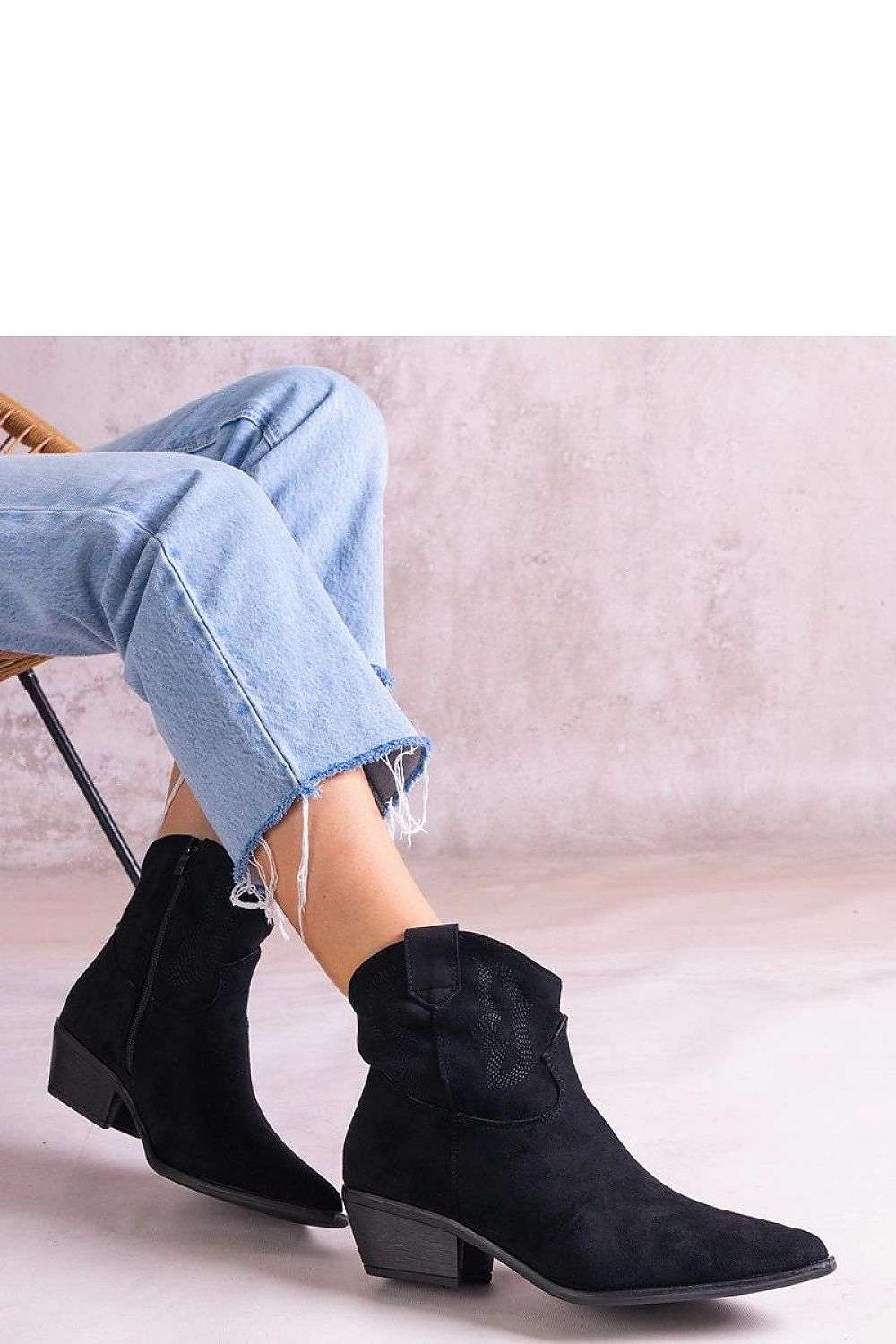 Heel boots model 206419