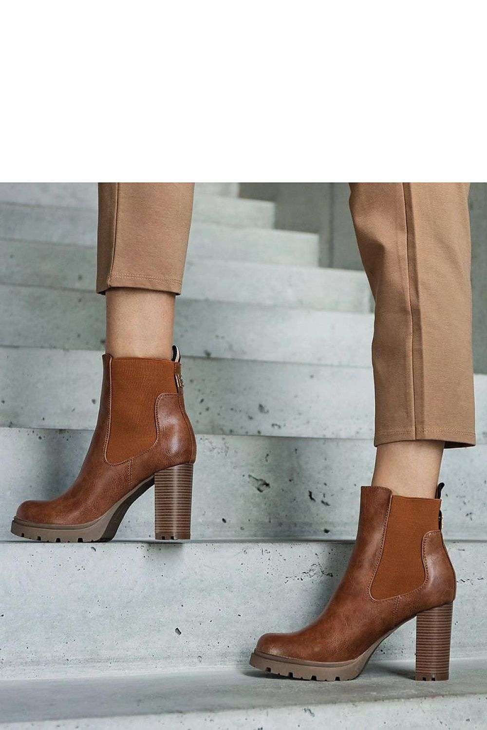 Heel boots model 206440