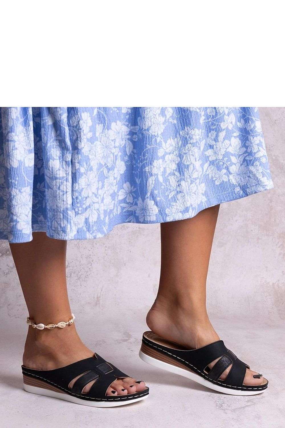 Buskin boots model 206453