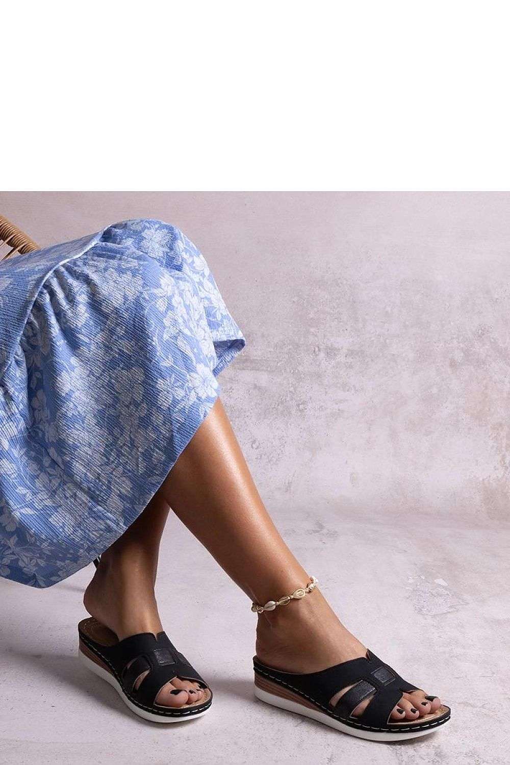 Buskin boots model 206453