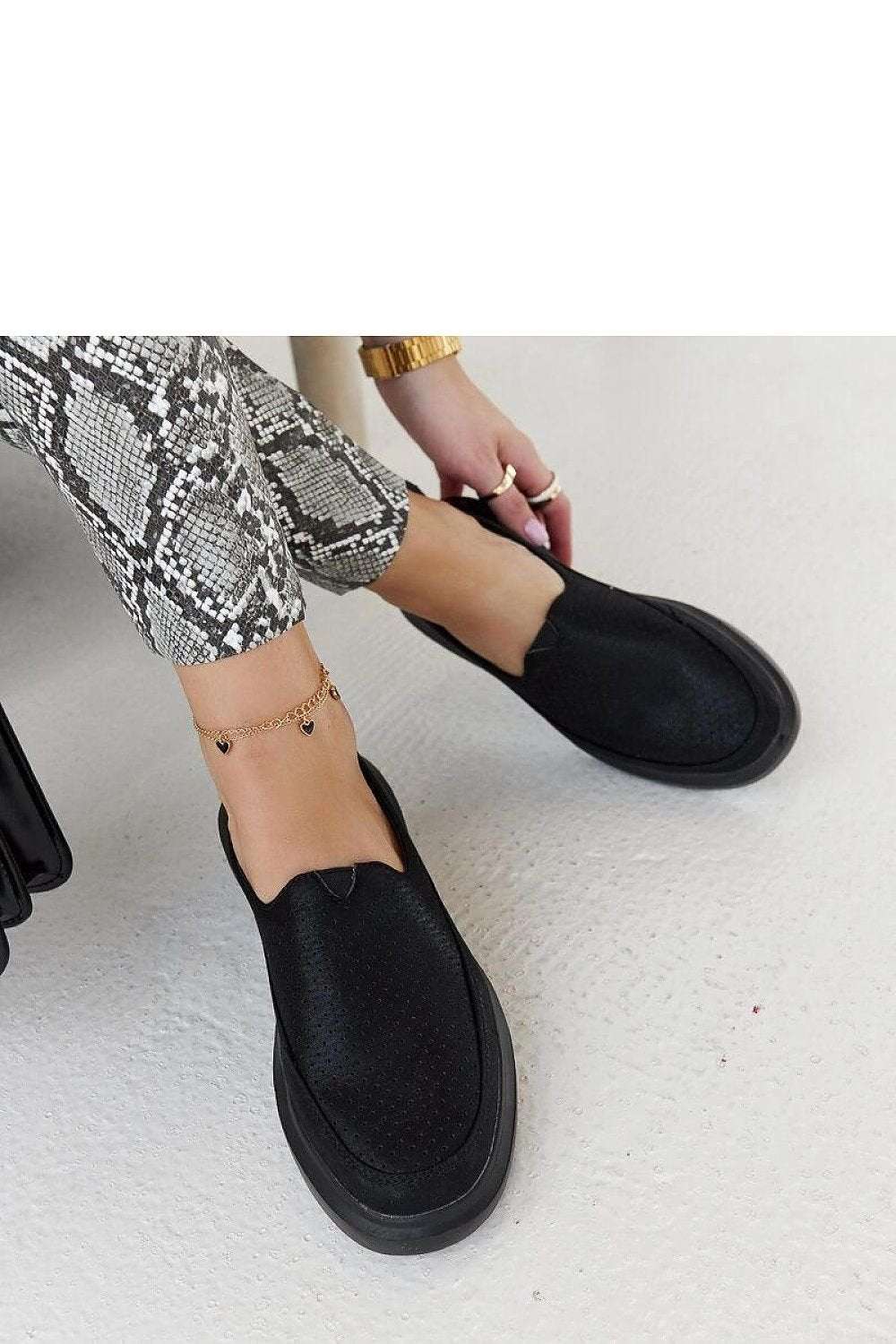 Low Shoes model 206474