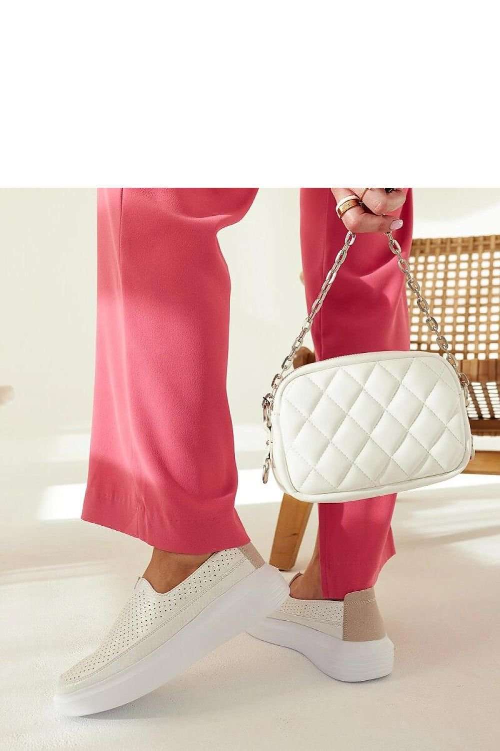 Low Shoes model 206476