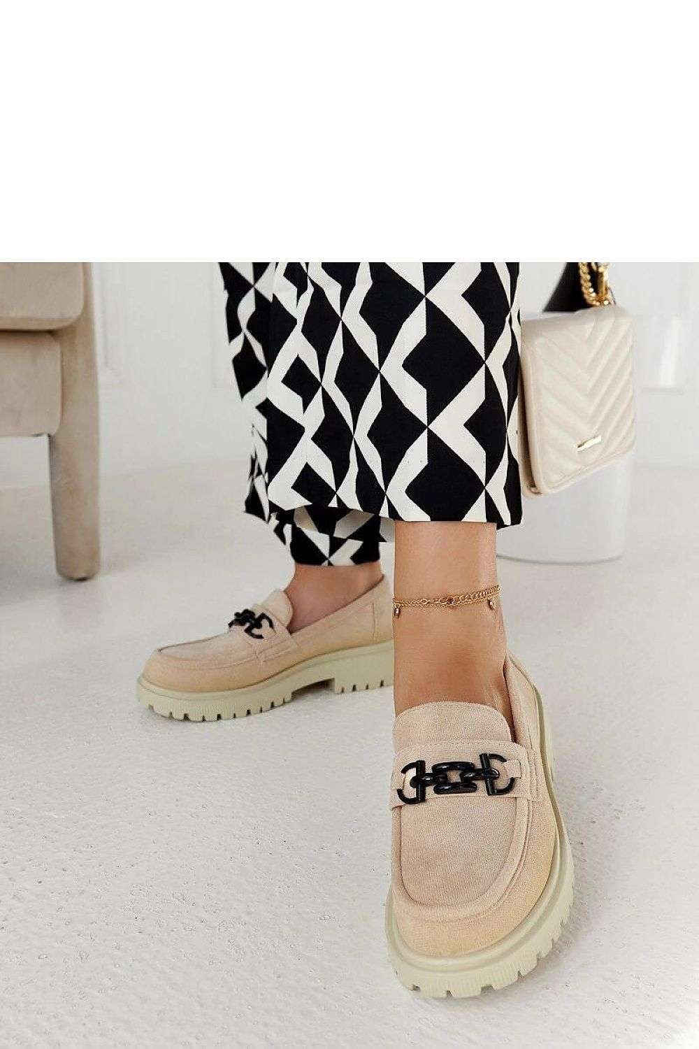 Low Shoes model 206478