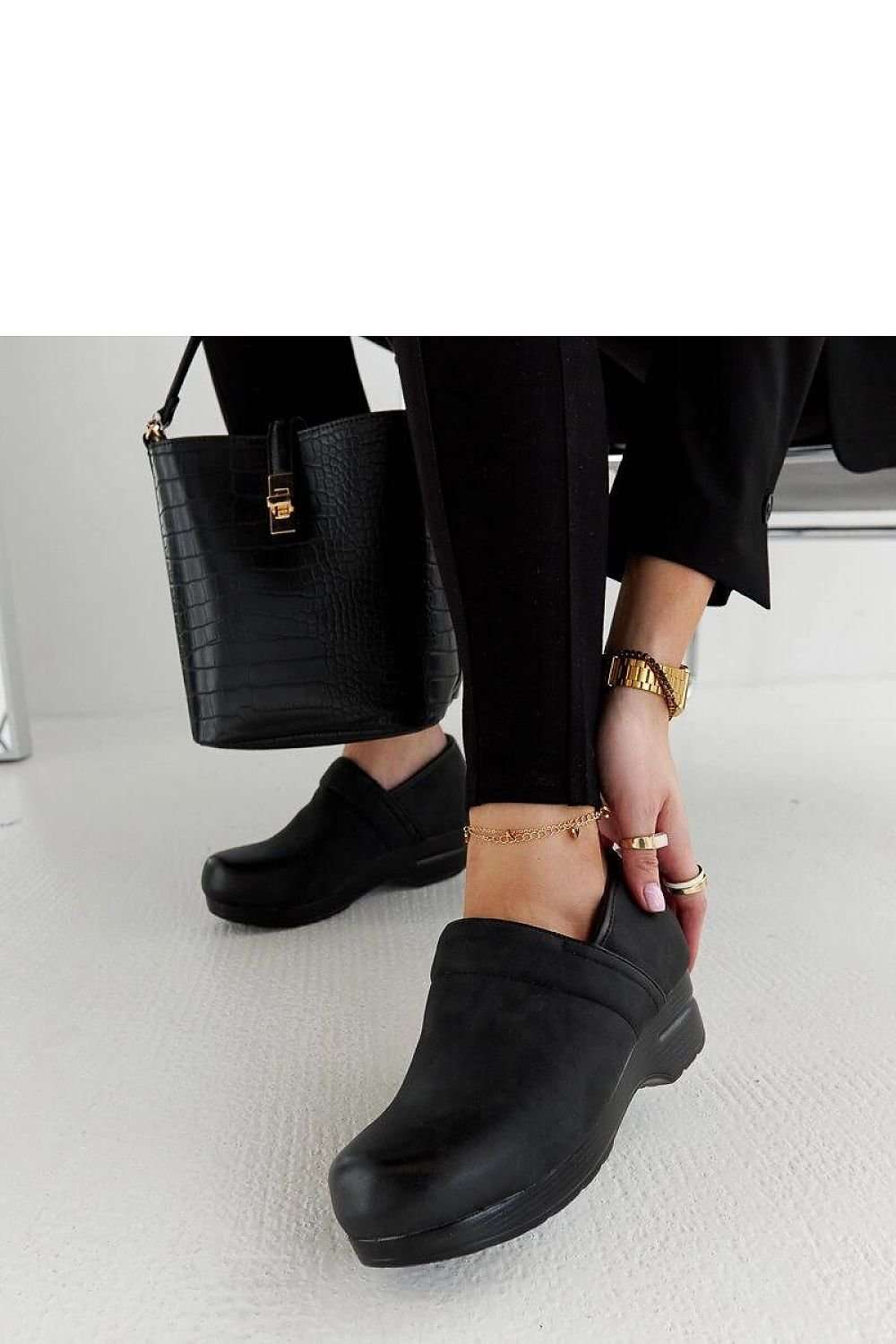 Low Shoes model 206480