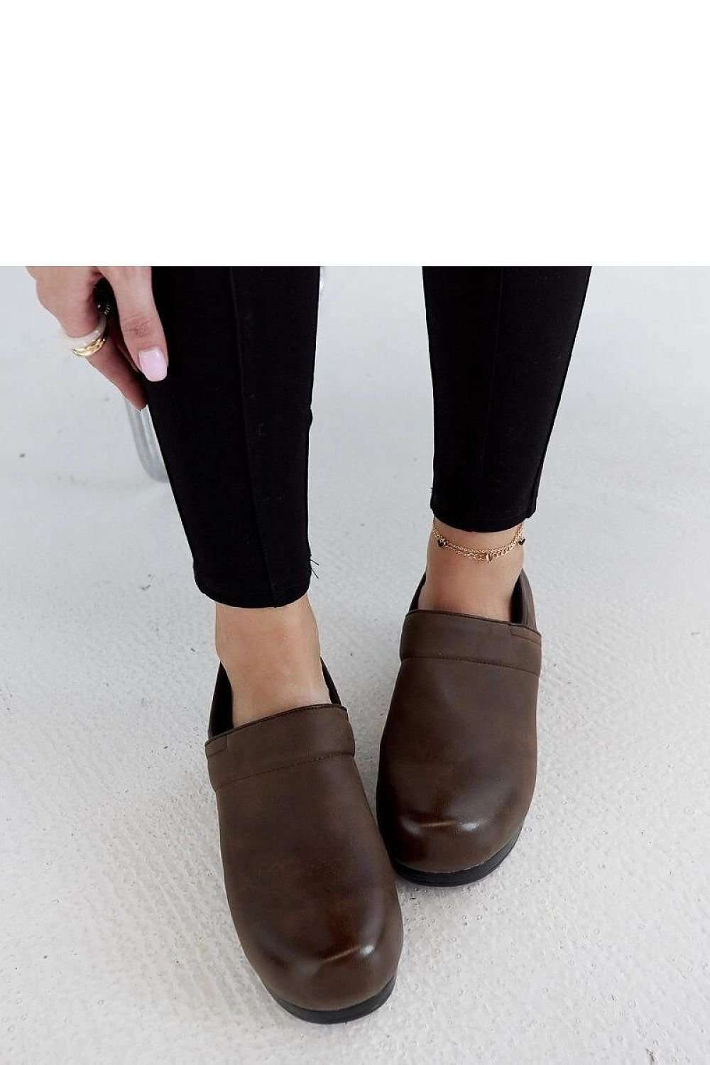 Low Shoes model 206481