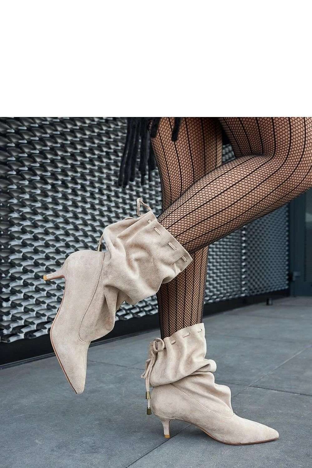 stiletto heeled boots model 206500