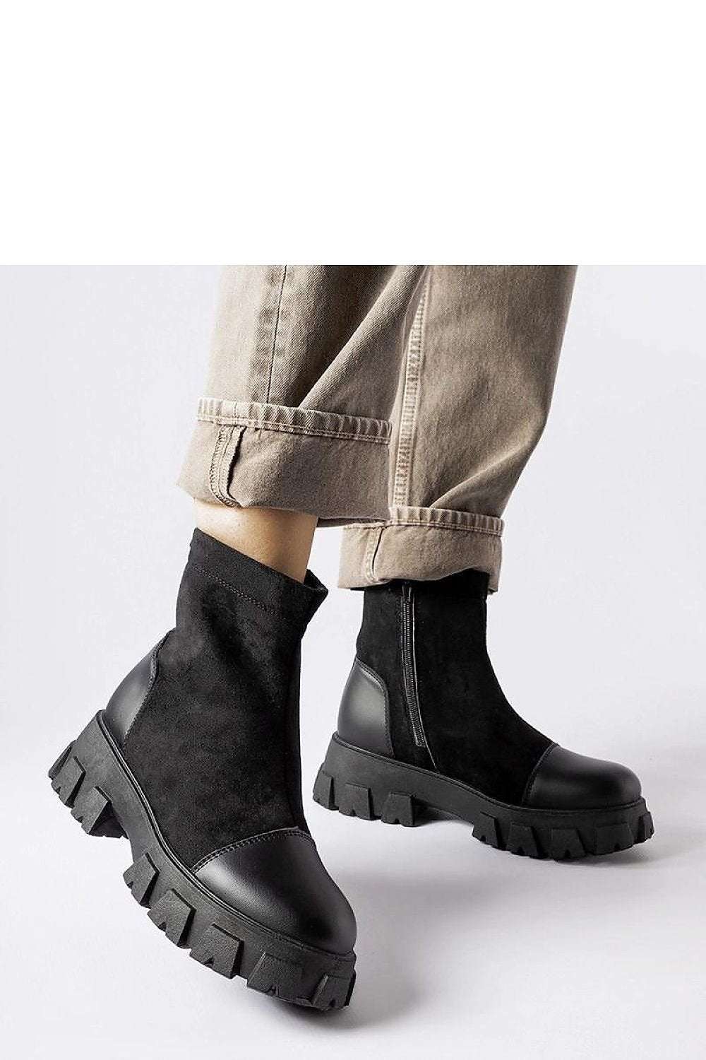 Boots model 206553