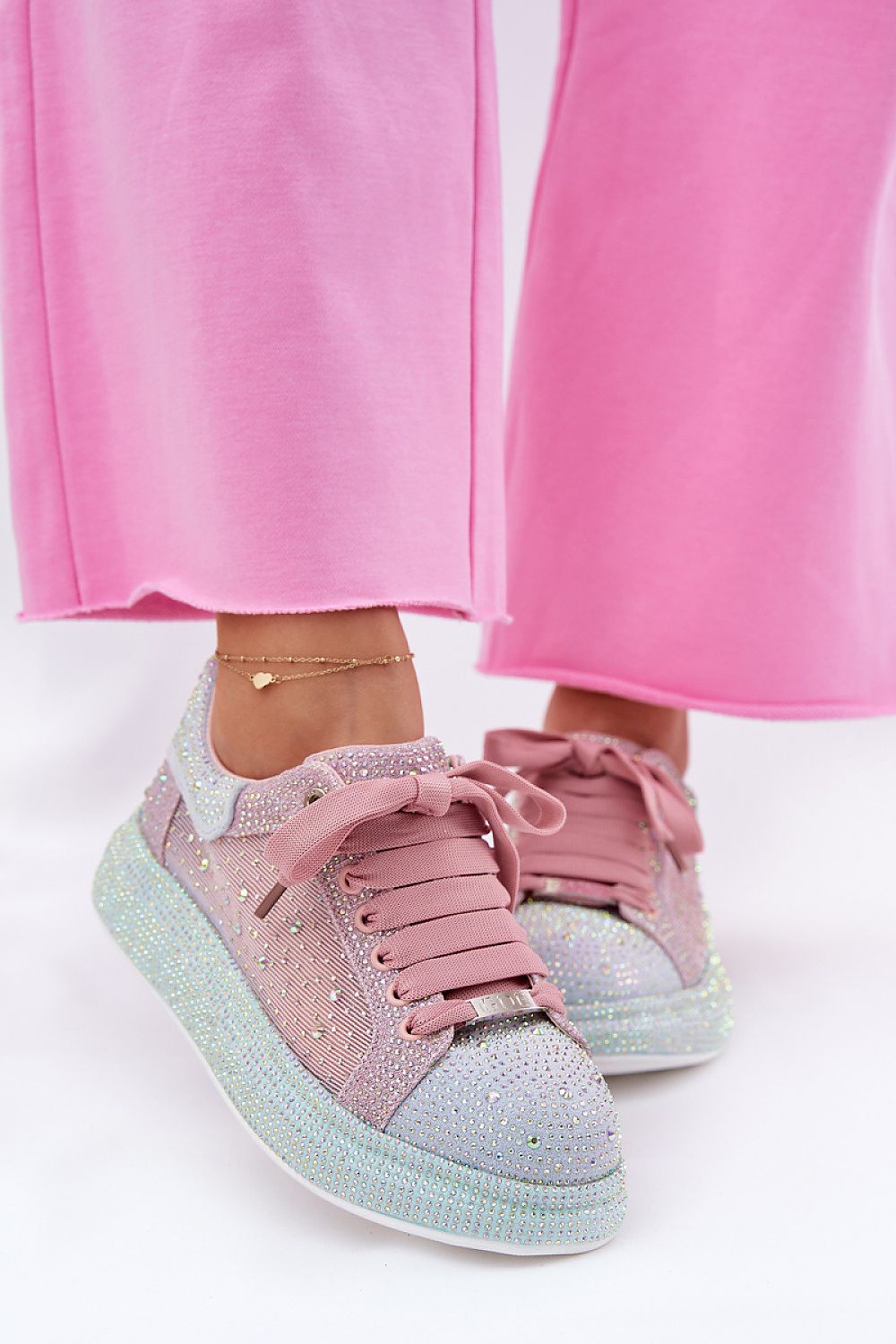  Sport Shoes model 211311 Step in style 