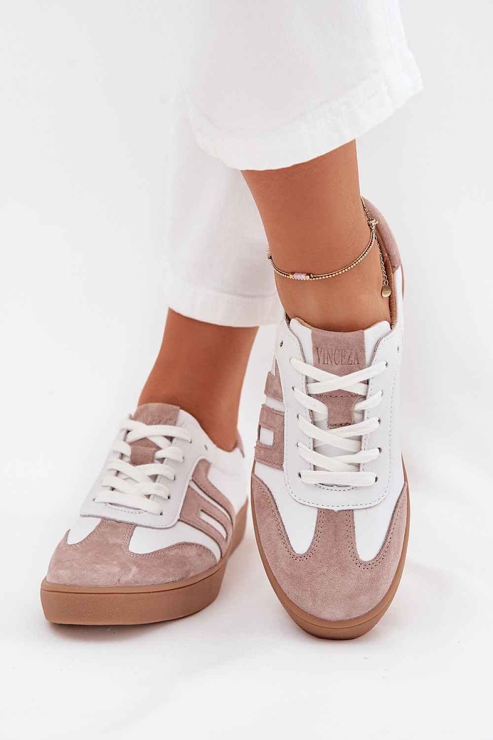 Sport Shoes model 216330