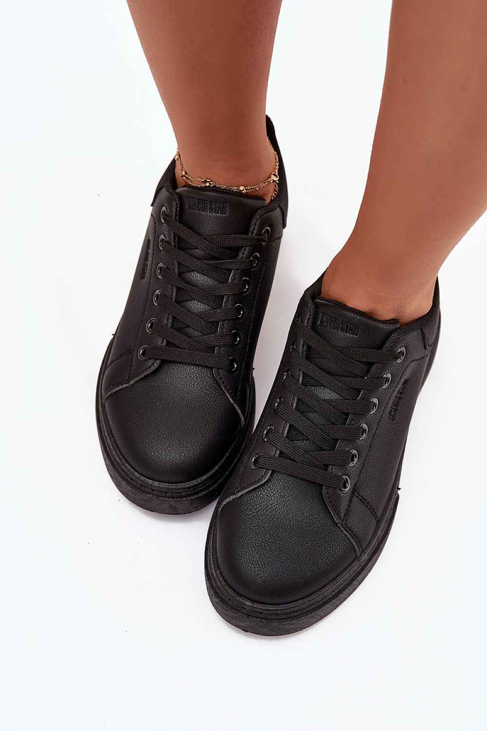 Sport Shoes model 216443