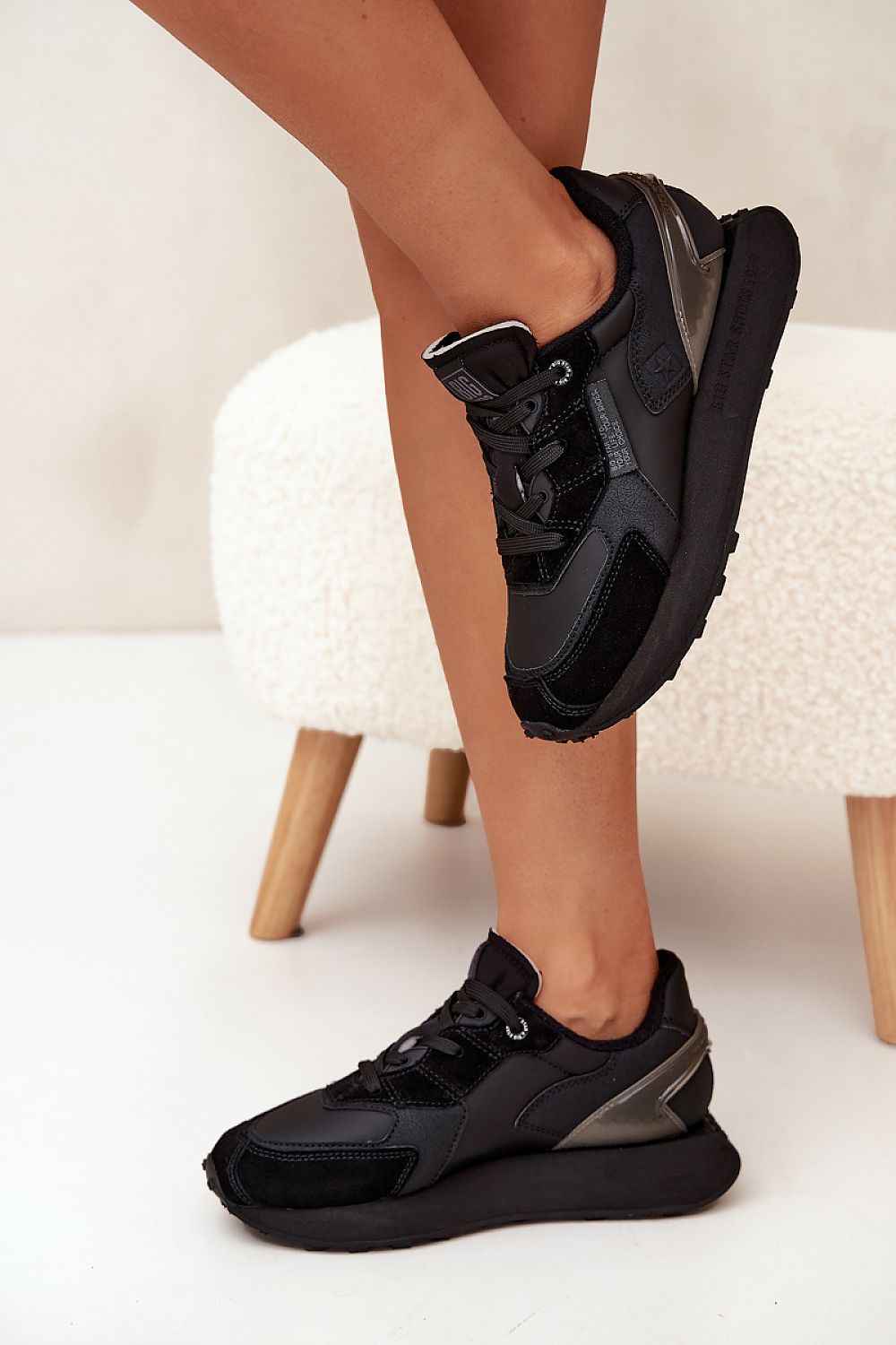 Sport Shoes model 216447