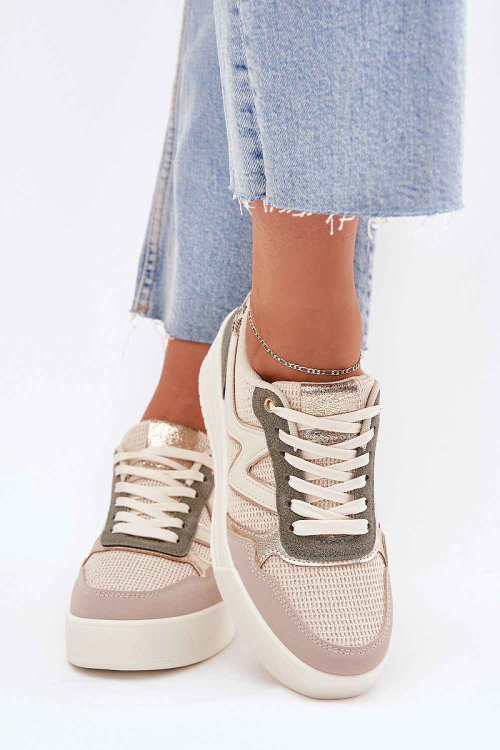 Sport Shoes model 216449