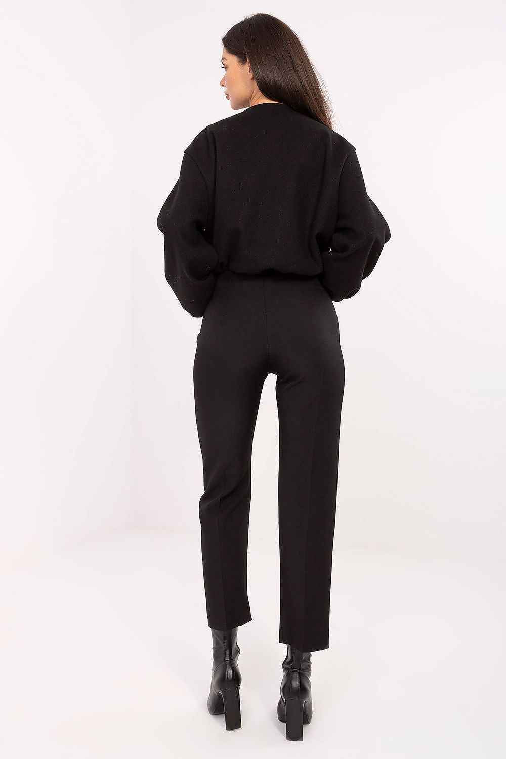 Women trousers model 216747