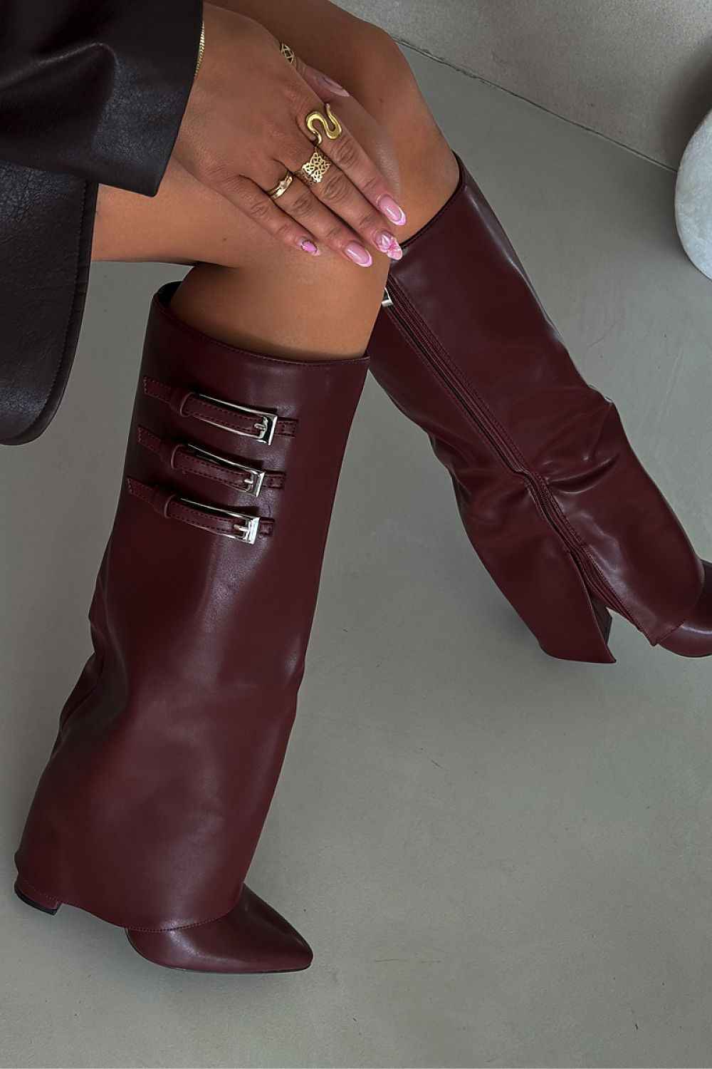 Heel boots model 216787