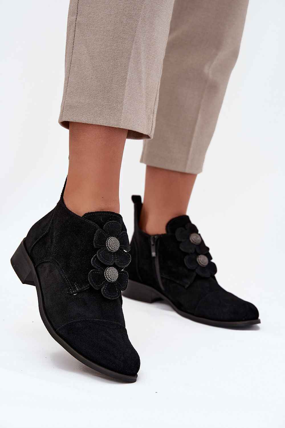 Half shoes model 216986