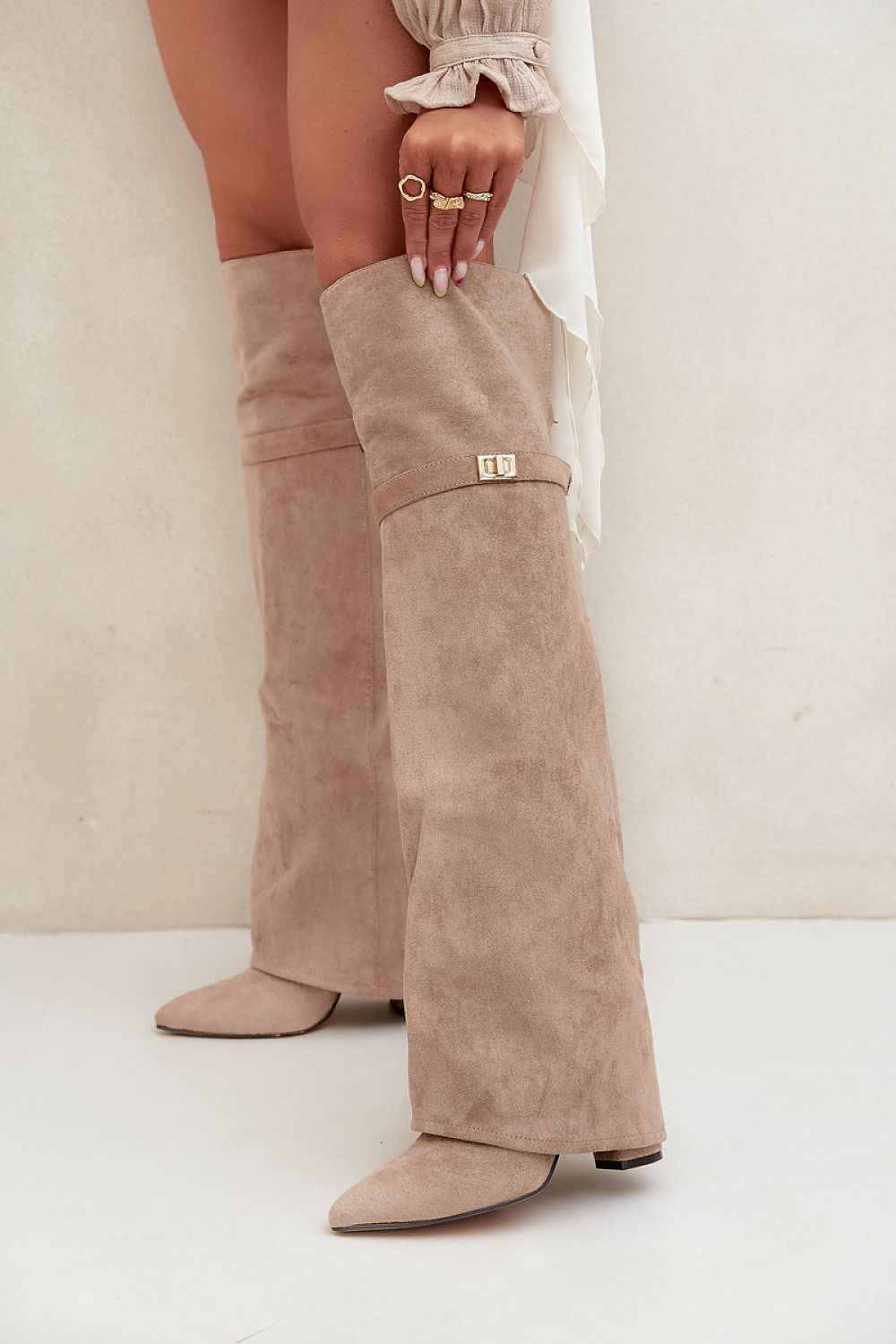 Heel boots model 217225