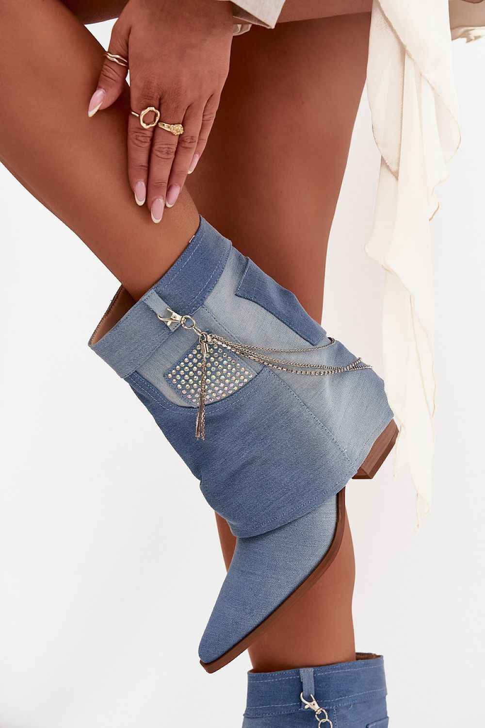 Heel boots model 217787