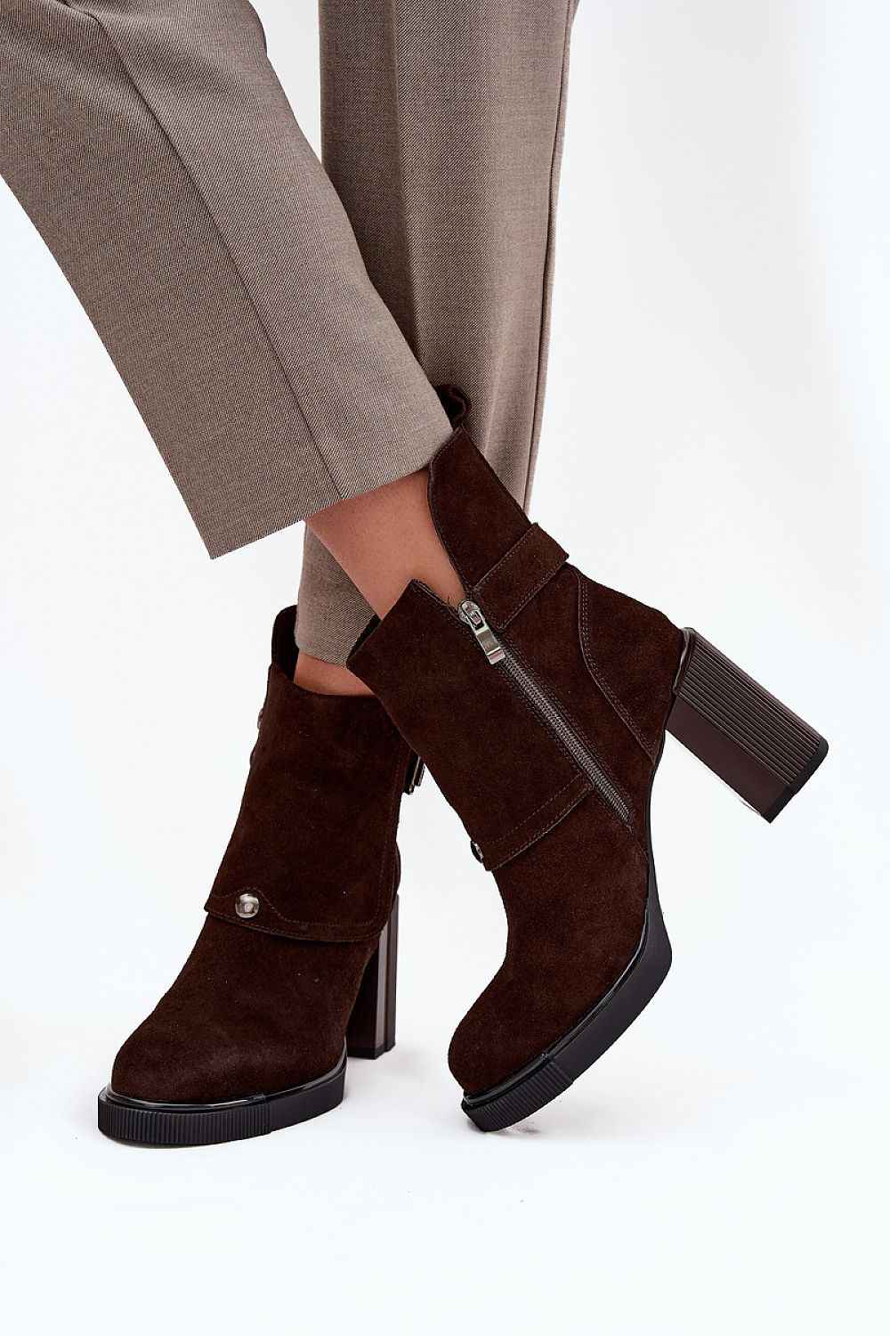 Heel boots model 217806