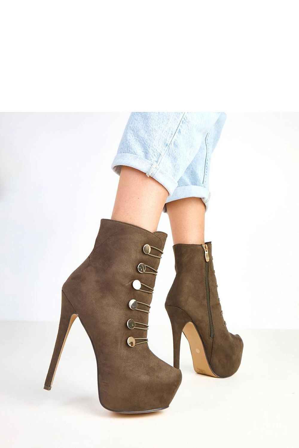 Heel boots model 217916