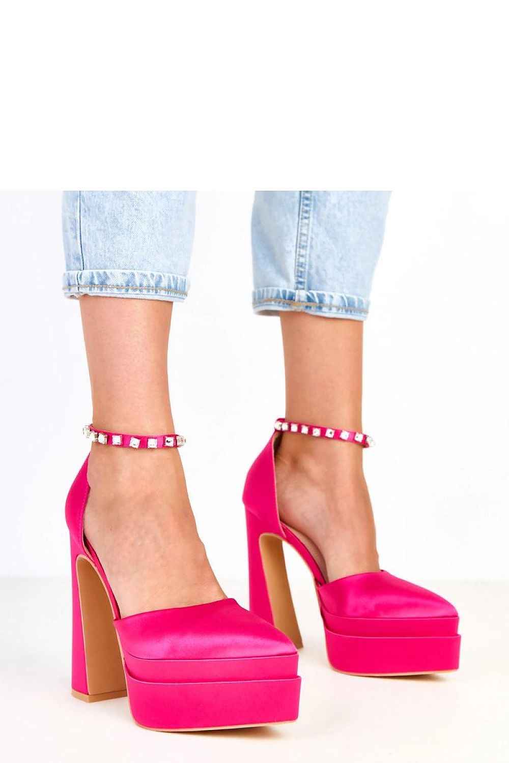 Heel pumps model 217937