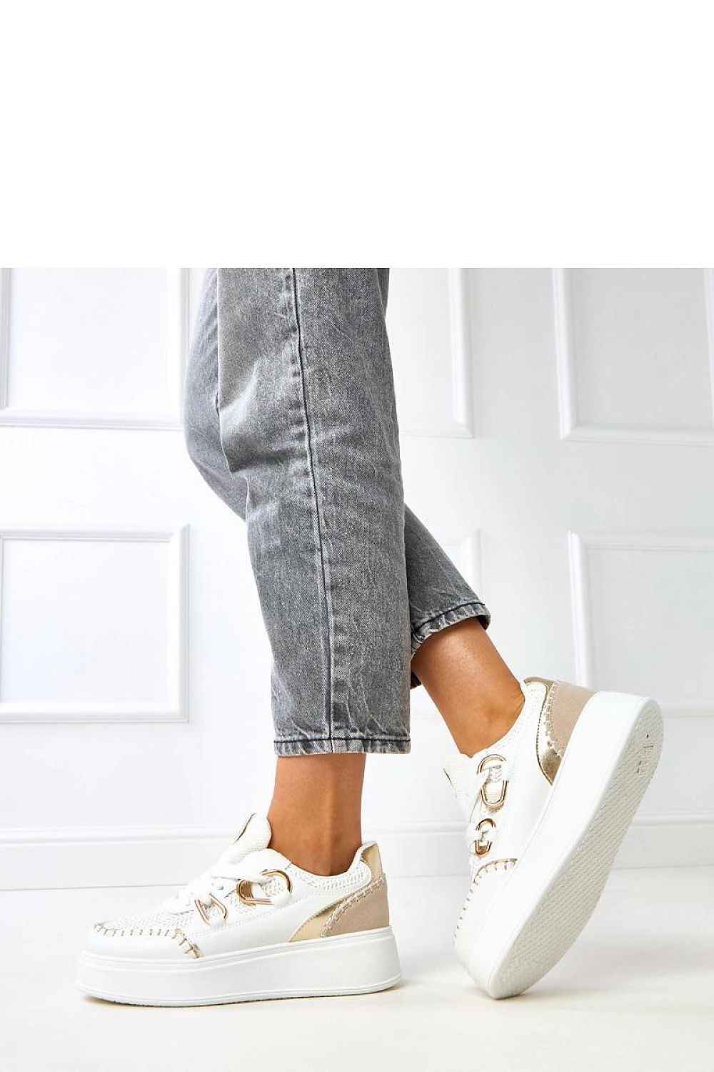 Sport Shoes model 217954