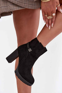 Heel boots model 218076