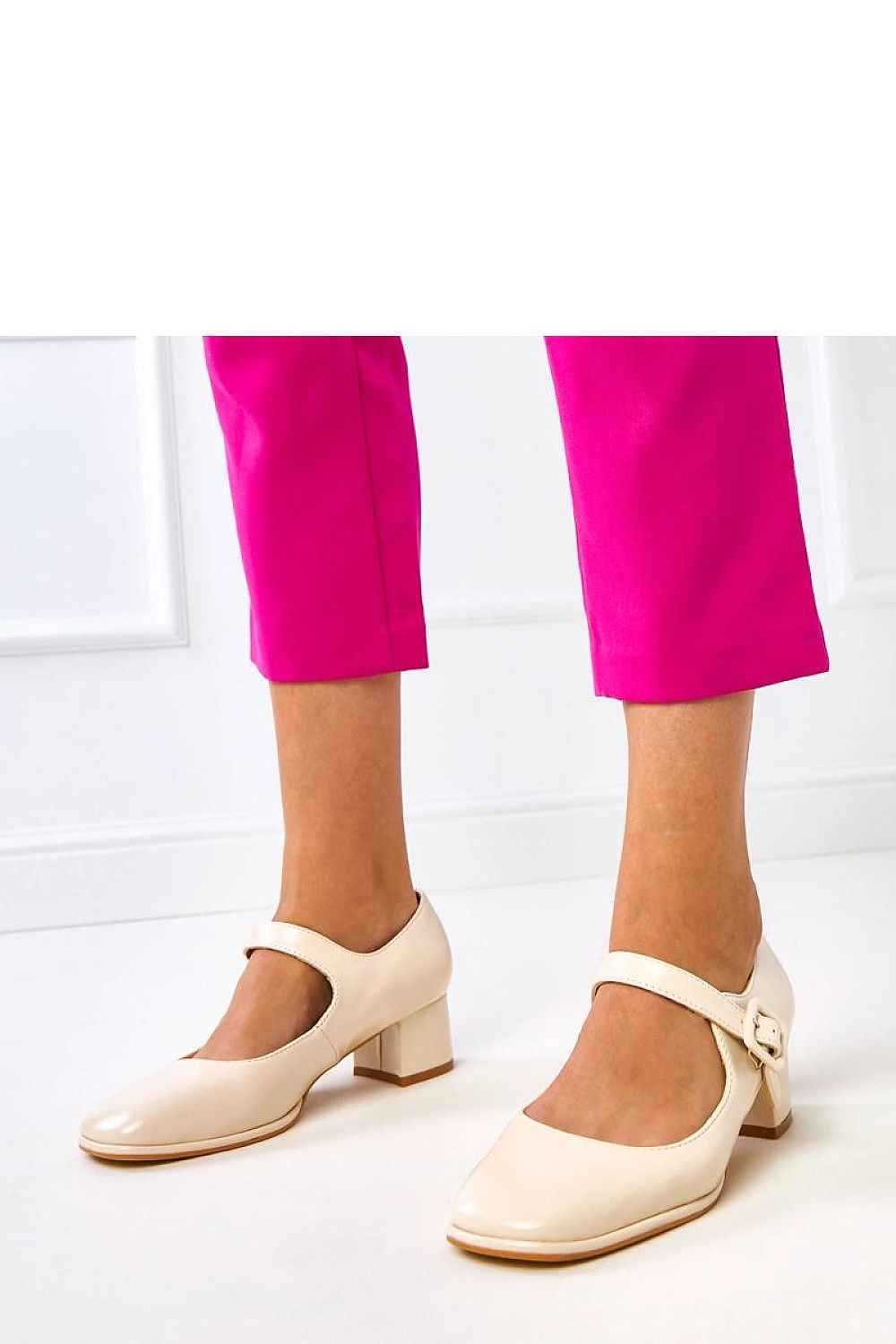 Heel pumps model 218159