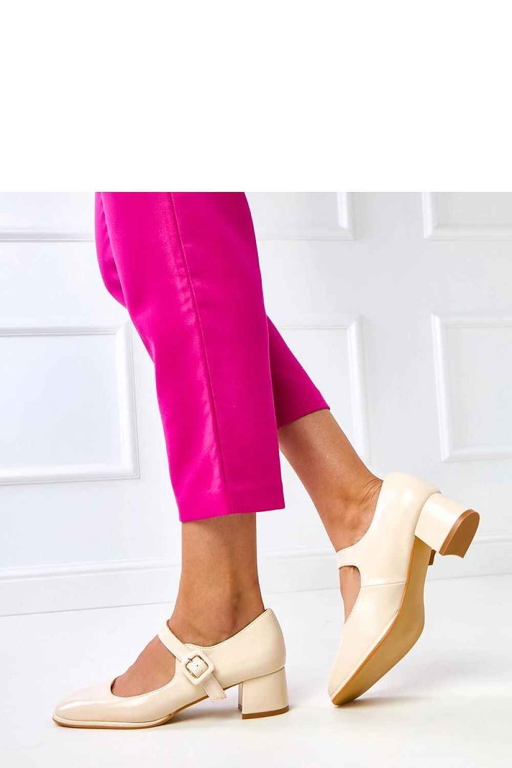 Heel pumps model 218159