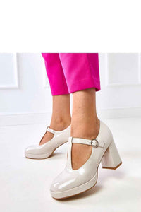 Heeled low shoes model 218175