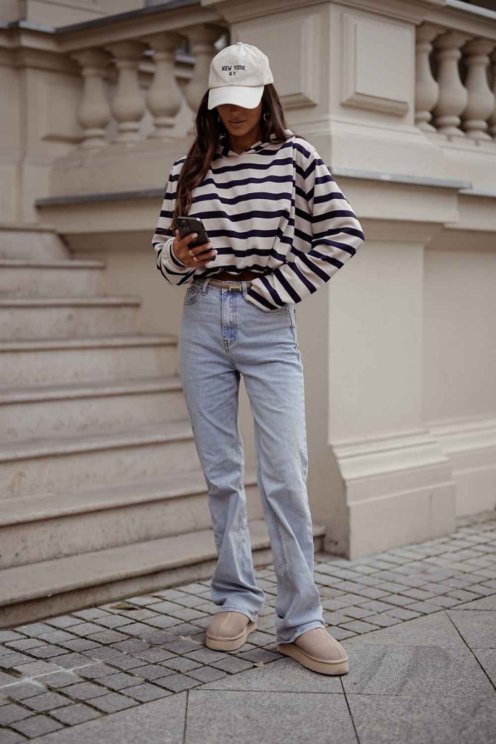 Sweatshirt model 218183