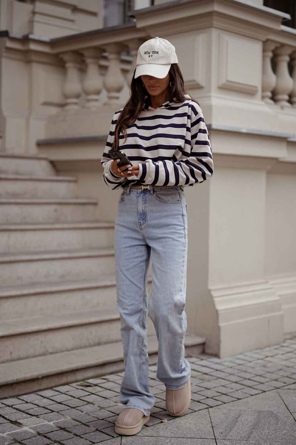 Sweatshirt model 218183