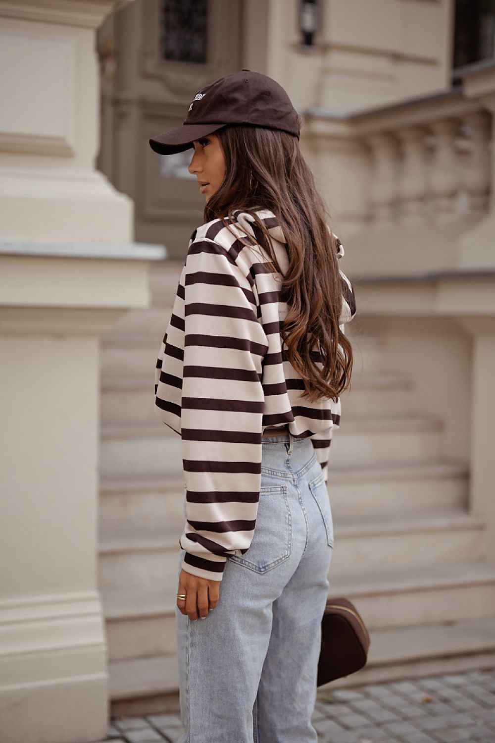 Sweatshirt model 218185
