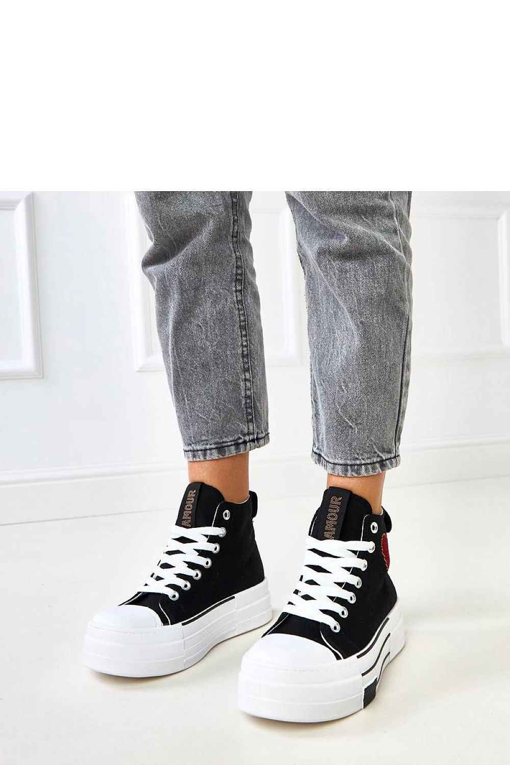 Sneakers model 218371
