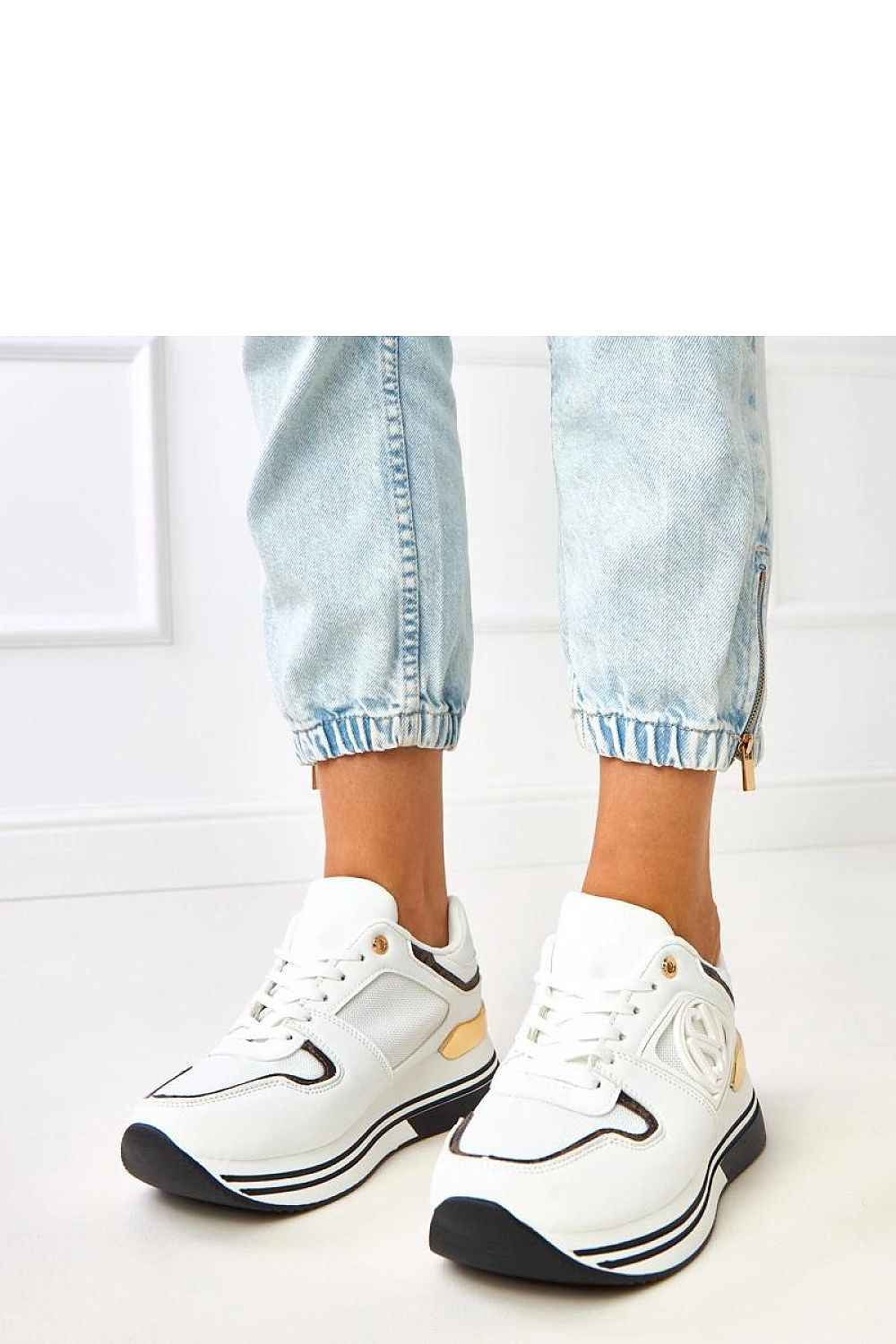 Sport Shoes model 218372